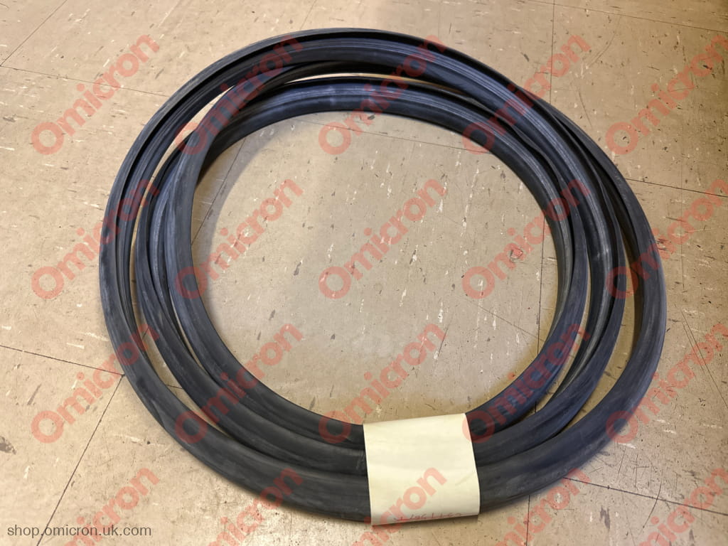 037 front windscreen seal front SCREENSEAL