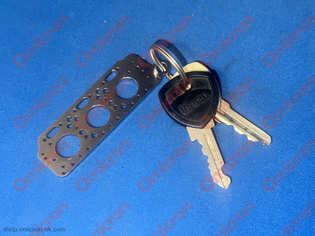 Aurelia or Flaminia V6 head gasket keyring with ring - KEYRING