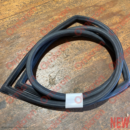 Flavia 815 PF Coupe front screen seal SCREENSEAL