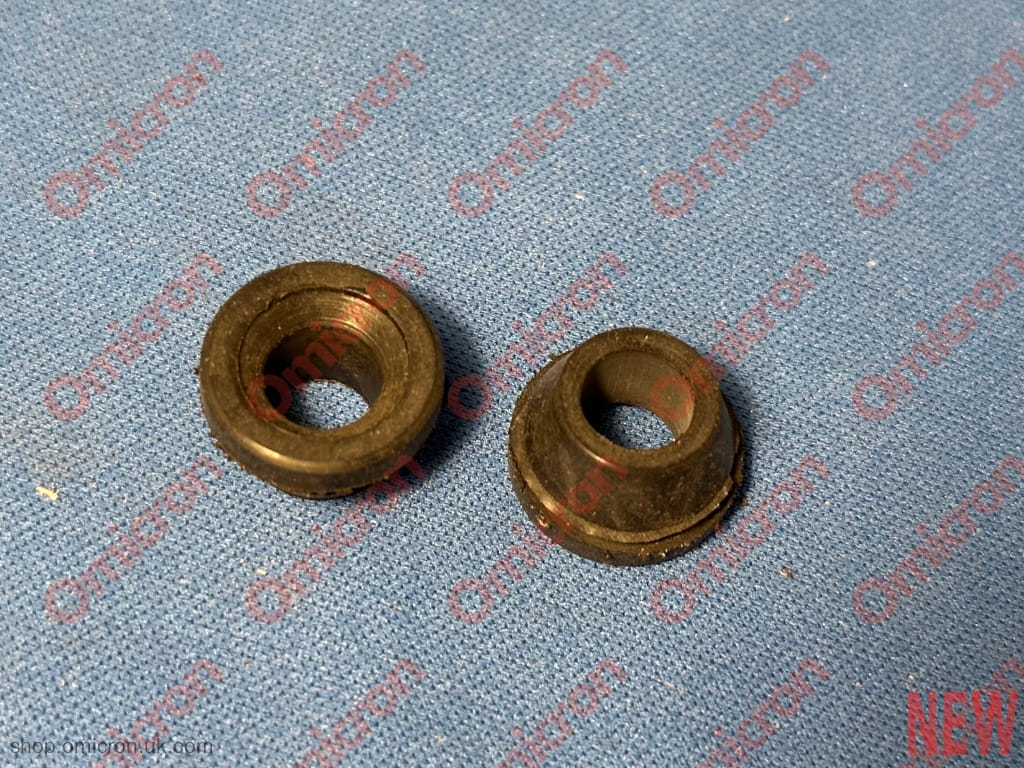 Fulvia Door capping strip lock plunger grommet (set of 2) - DOORGROMMET