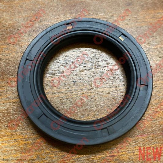 Aurelia gearbox seal - inboard output shaft SEAL