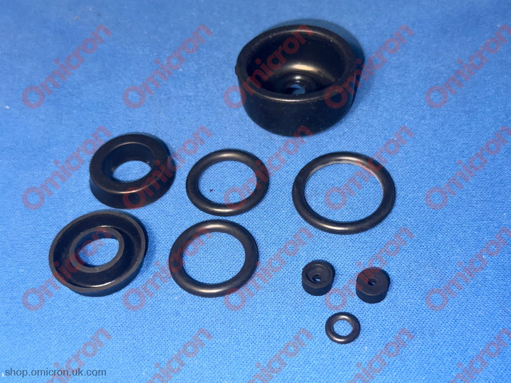 Brake master cylinder repair kit 25mm (seperate brake reservoir) - BRAKECYLINDERSEALKIT