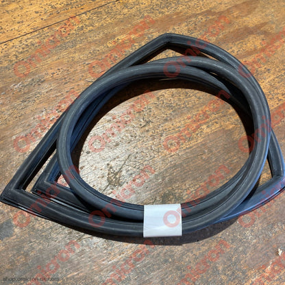 Flavia 815 PF Coupe front screen seal SCREENSEAL