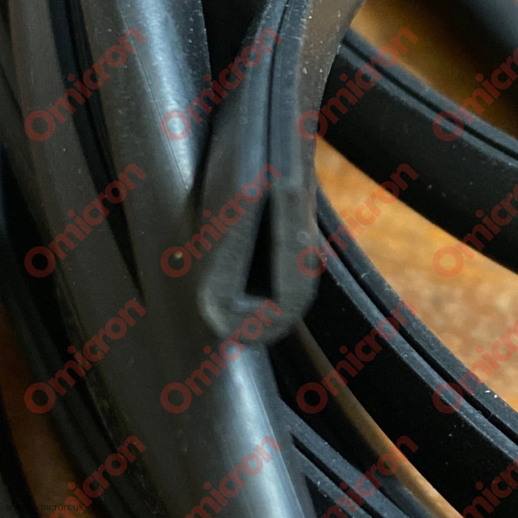 Round section narrow u rubber seal strip BODYSEAL
